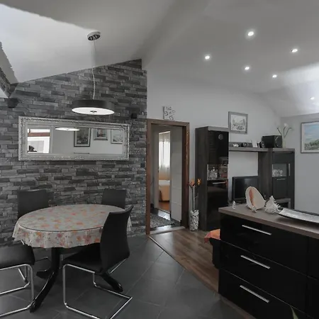 Tonka アパート スペタル