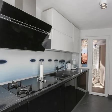 Tonka アパート スペタル